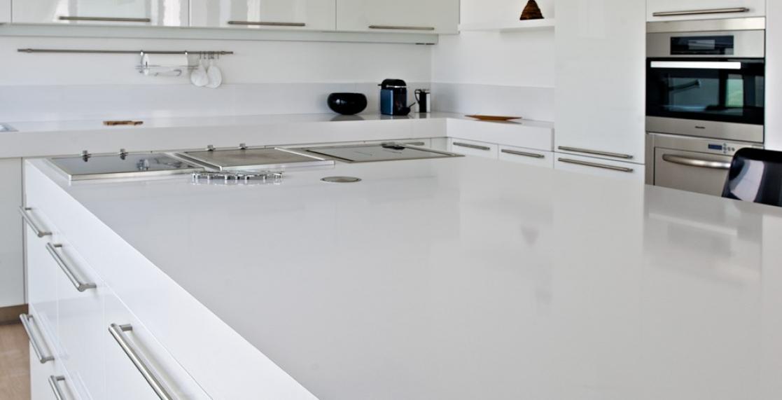 Absolute White 400