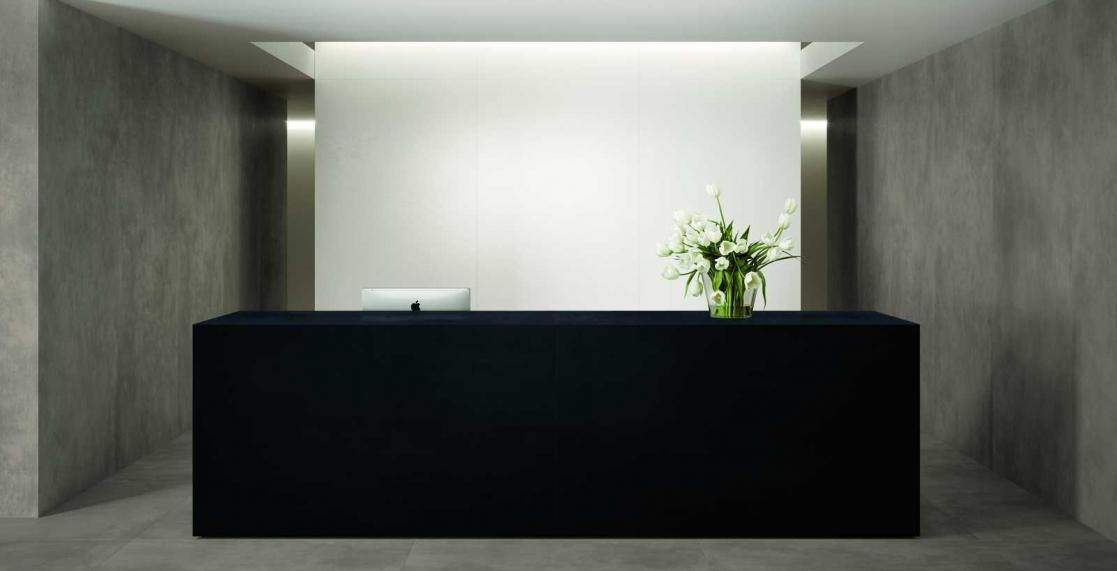 Solid Black 
