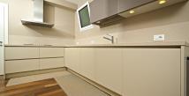 Veined Cream 910